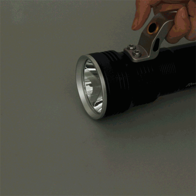 800 Lumens CREE LED High Power Metal Portable Search Light in 3 Lights Modes - Black